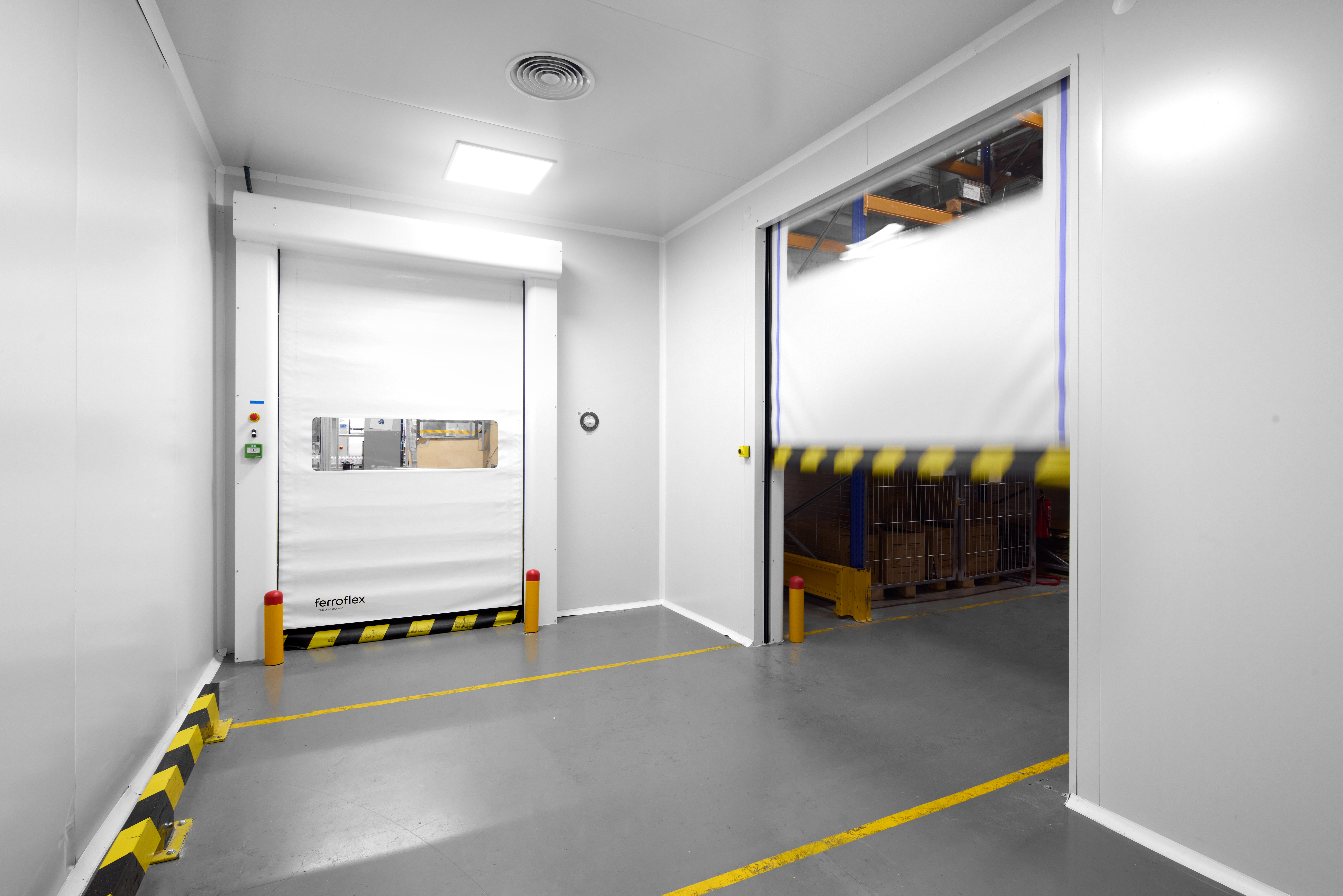 Manusa, puertas rápidas para la logística y el almacenaje en la industria alimentaria