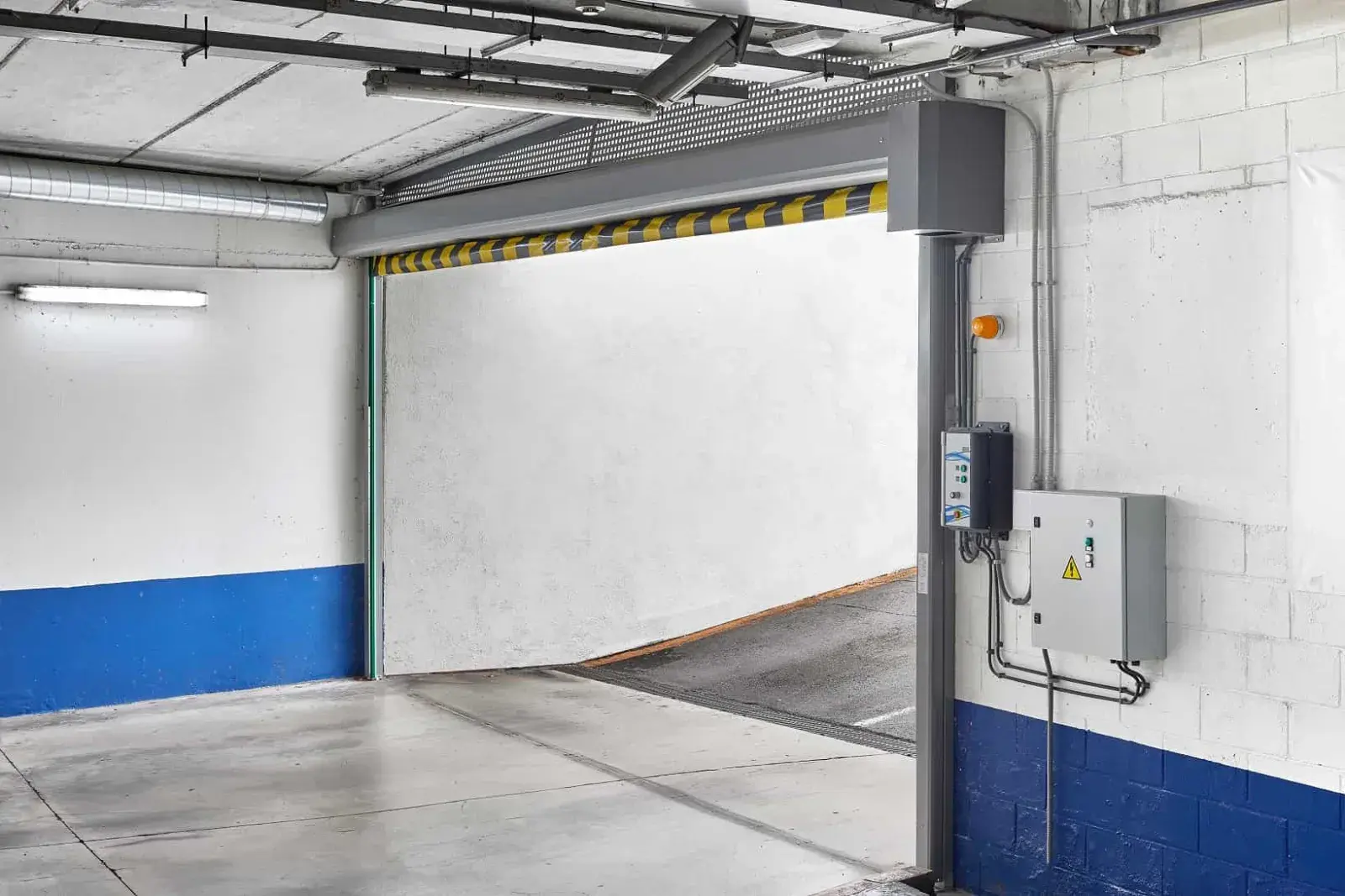 puerta-rapida-aparcamiento-parking