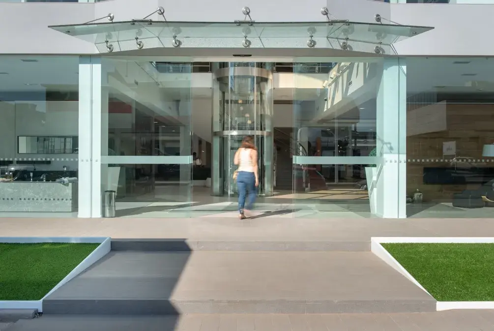 Los beneficios de renovar las oficinas para mejorar la vida laboral de los empleados